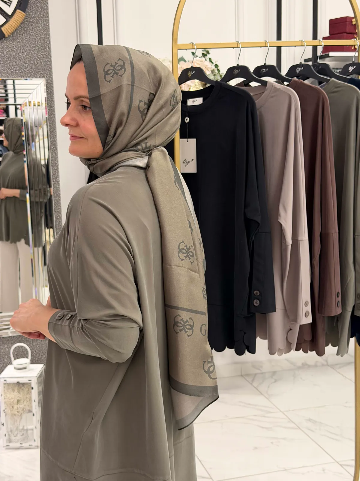 GUESS DAMA SHAWL PATTERN ŞAL 