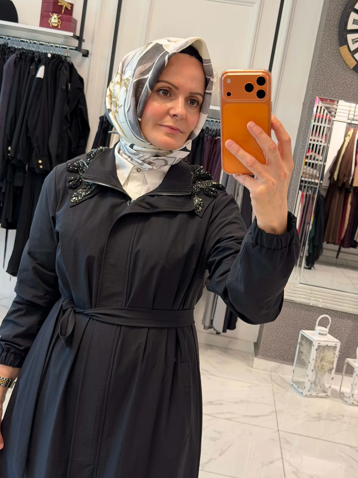 Yeni Sezon taş detaylı Kap - Siyah